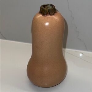 PATRICIA GARRETT * BUTTERNUT SQUASH * EARLY 1992 GREAT IMPRESSIONS POTTERY VASE